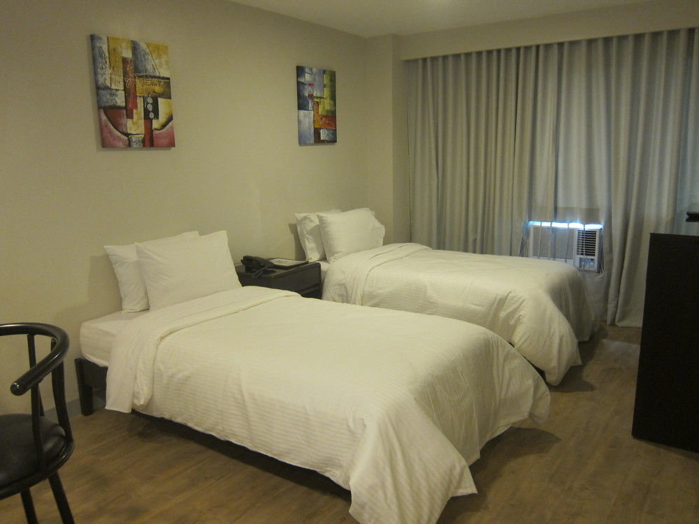 The Charter House Hotel Makati City Exterior foto